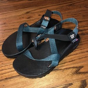 face mallard chaco